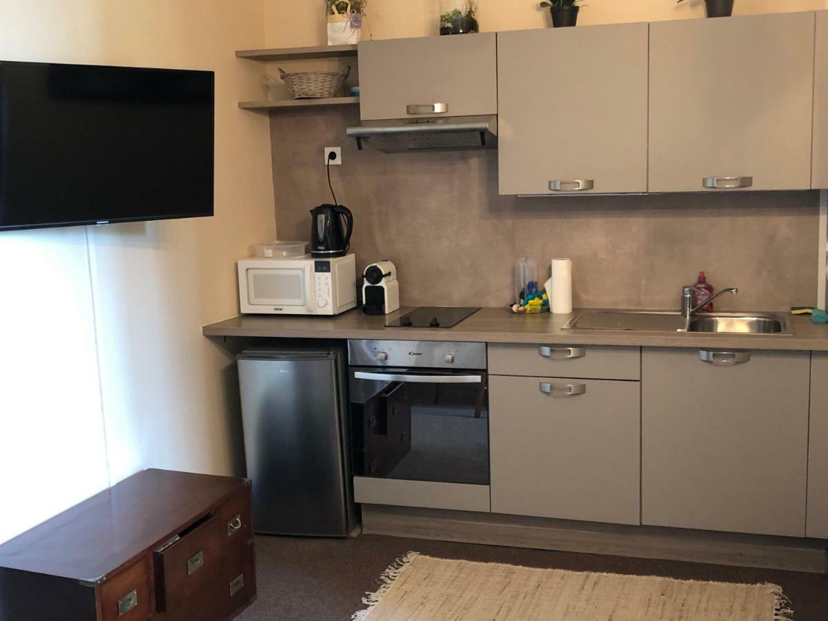 Prieure De La Chesnaie Apartment Saint-Vigor-le-Grand Екстериор снимка